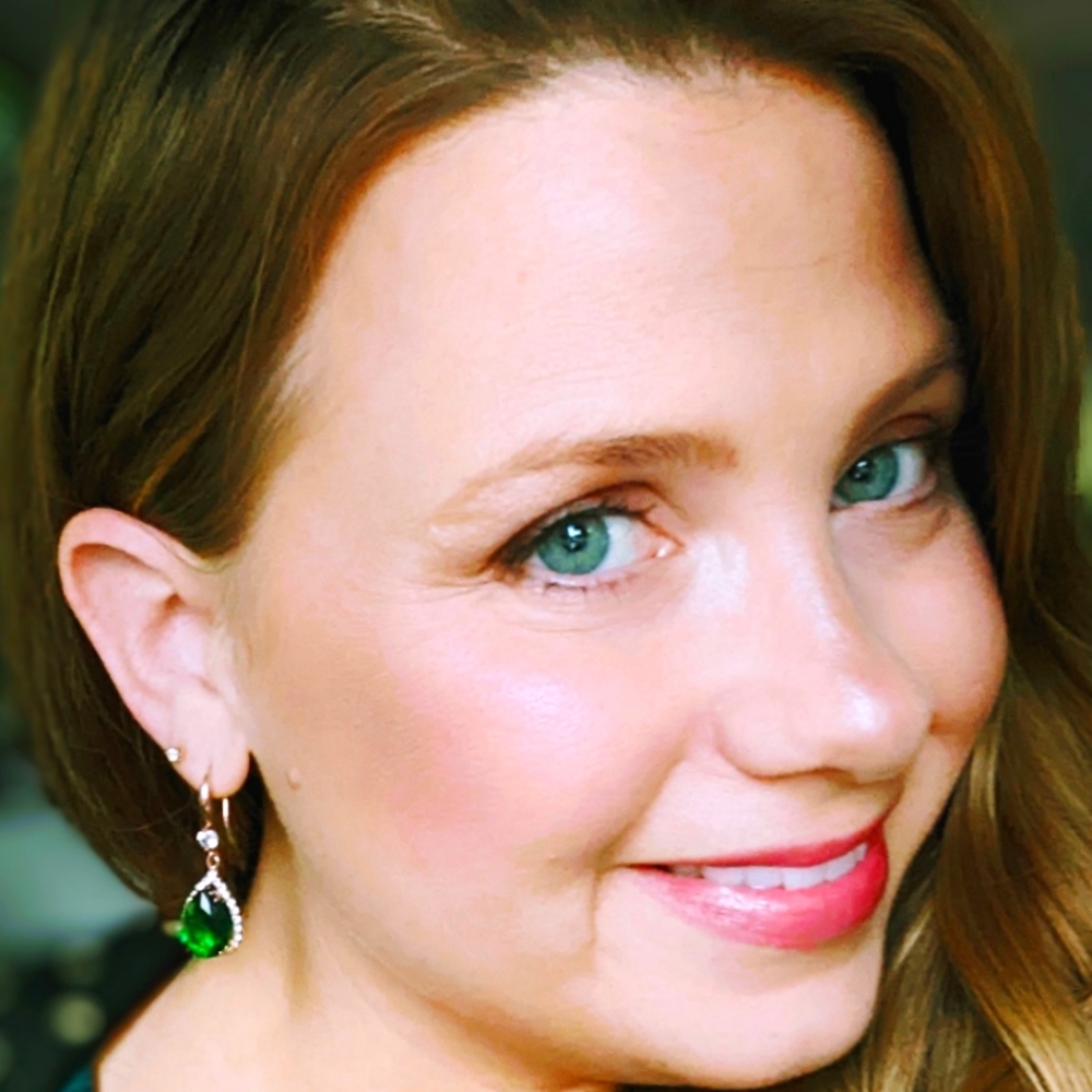Meet your Posher, Genevieve